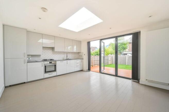 Hale Grove Gardens, Mill Hill